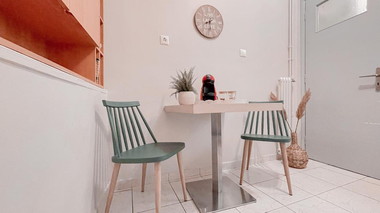 Cute 1Br Apt With Balcony In The Heart Of The City 아테네 외부 사진