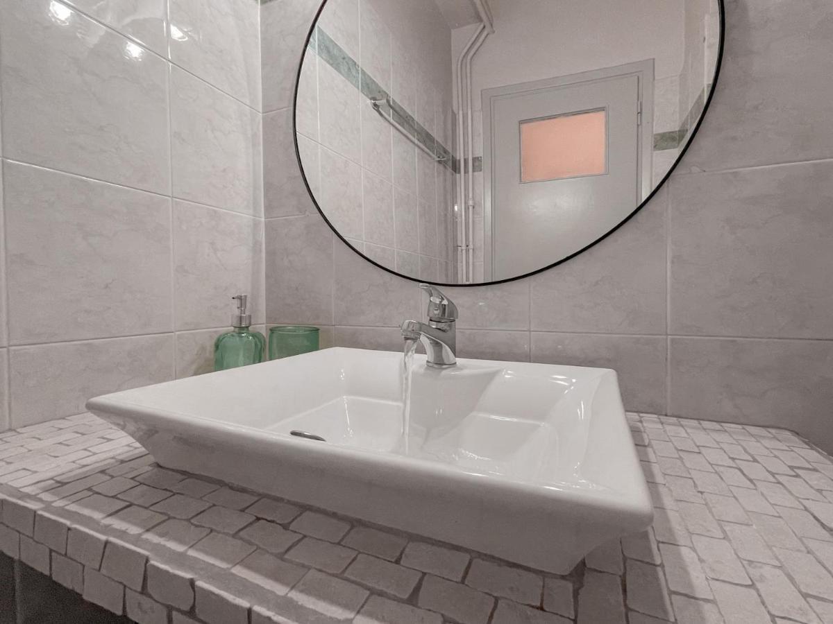Cute 1Br Apt With Balcony In The Heart Of The City 아테네 외부 사진